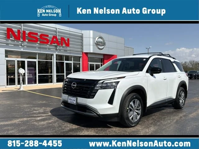 2026 Nissan Pathfinder SL 4WD's photo