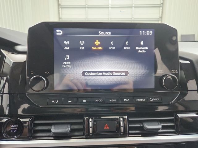 Used 2025 Black Nissan SL image 28