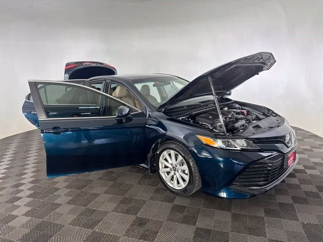 Used 2018 Blue Toyota LE image 12
