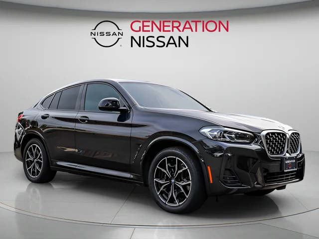 2023 BMW X4 xDrive30i's photo