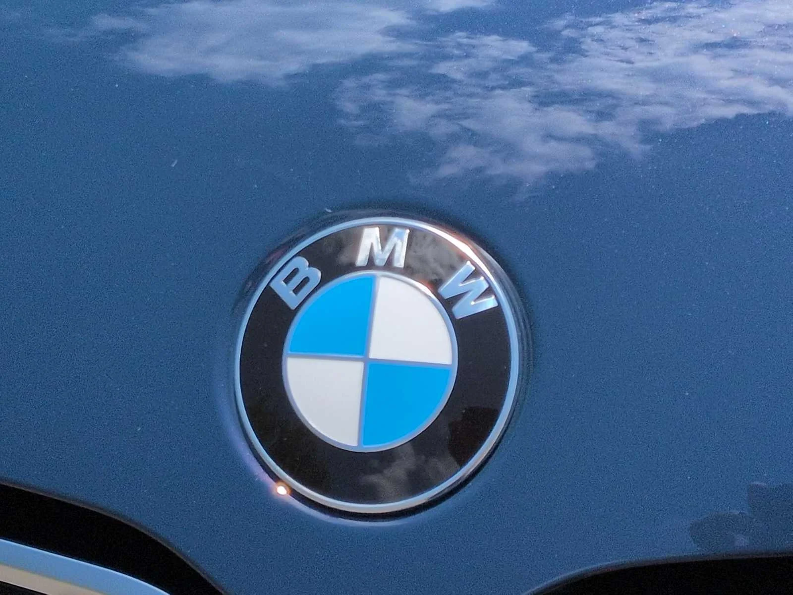 New 2026 Night Dusk Blue Metallic BMW xDrive28i image 11
