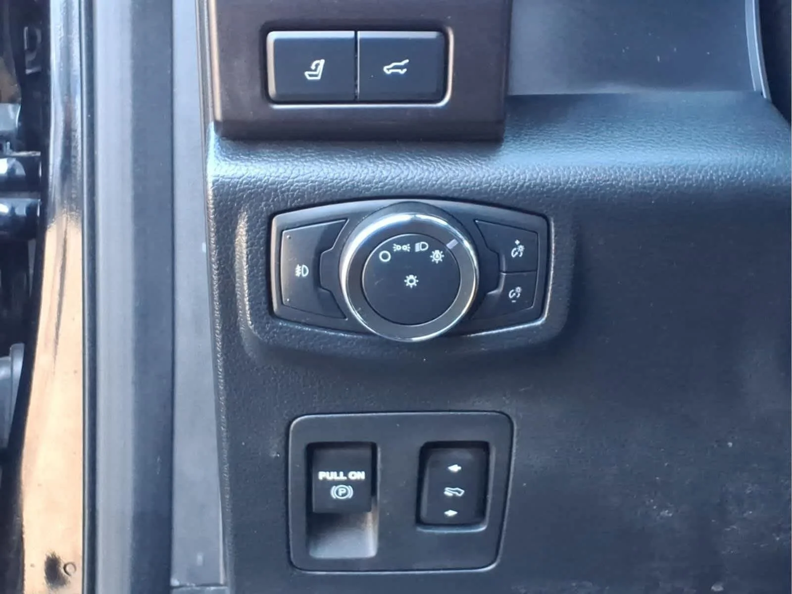 Used 2020 Agate Black Ford Limited image 14