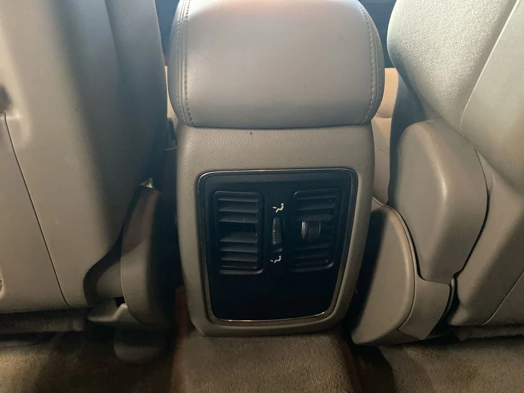 Used 2012 Silver Dodge SXT image 11