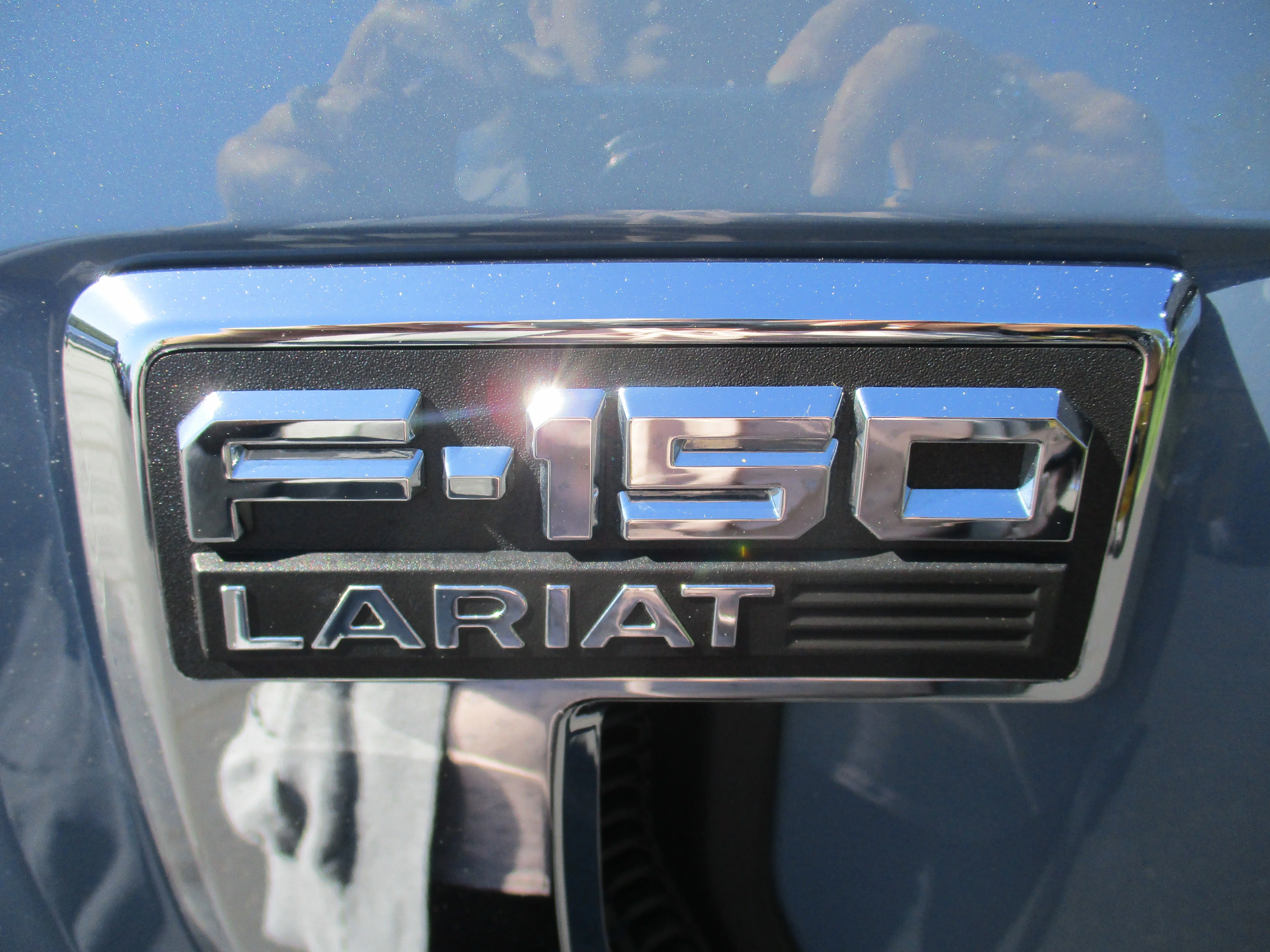 Used 2023 Azure Gray Metallic Tri-Coat Ford LARIAT image 64