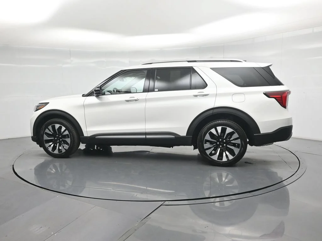 New 2026 White Ford Platinum image 5