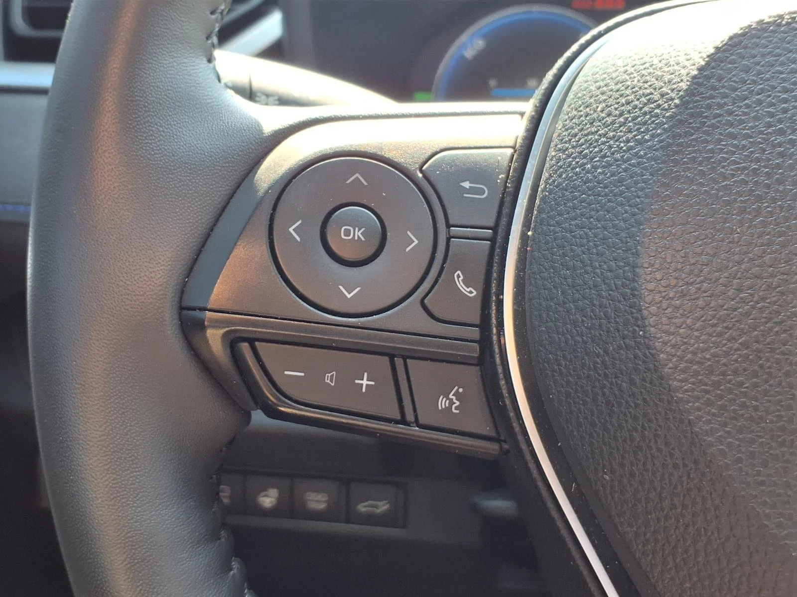 Certified Used 2024 Magnetic Gray Metallic/Midnight Black Metallic Toyota Hybrid XSE image 15