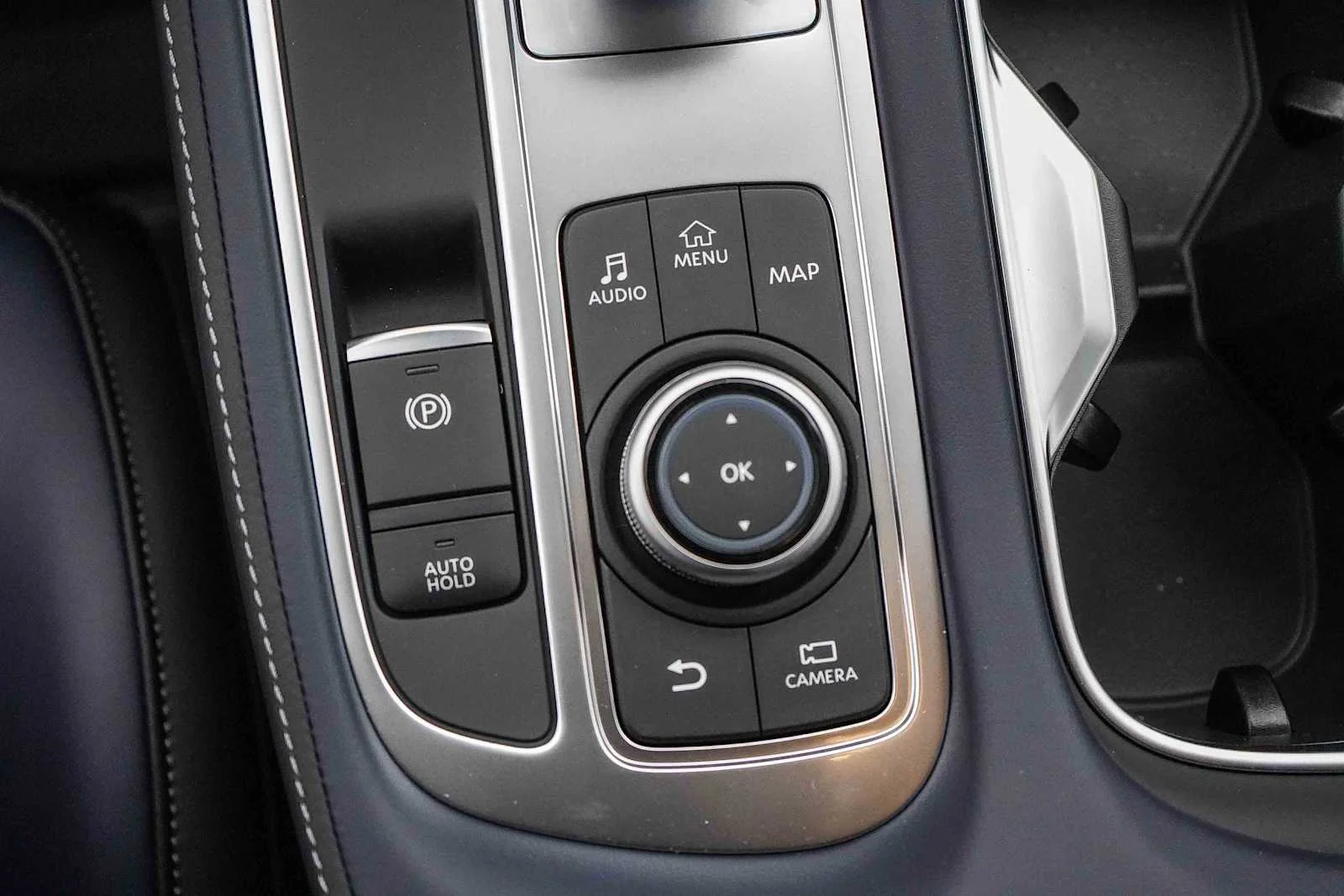 New 2026 RADIANT WHITE INFINITI Sport AWD image 23