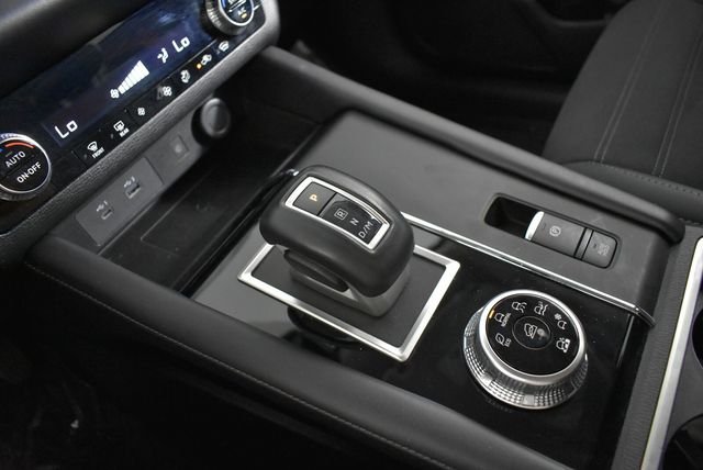2024 Mitsubishi Outlander SE - Photo 40