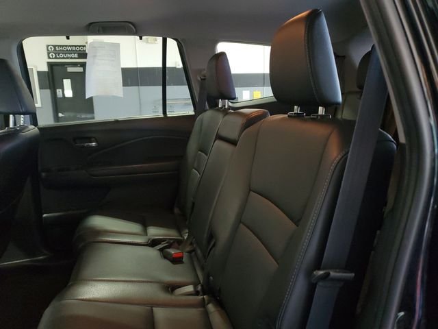 Used 2020 Black Honda EX-L image 8