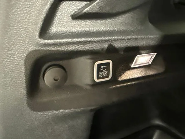 Used 2023 White Jeep Limited image 12