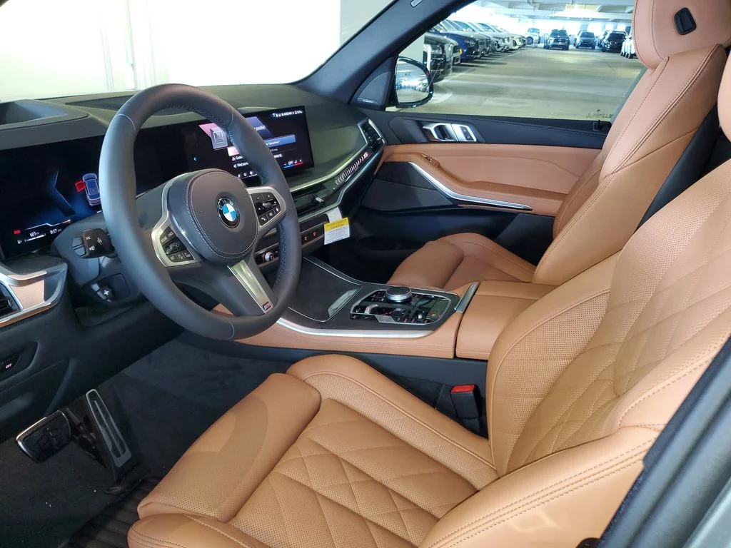 Used 2026 Gray BMW sDrive40i image 15