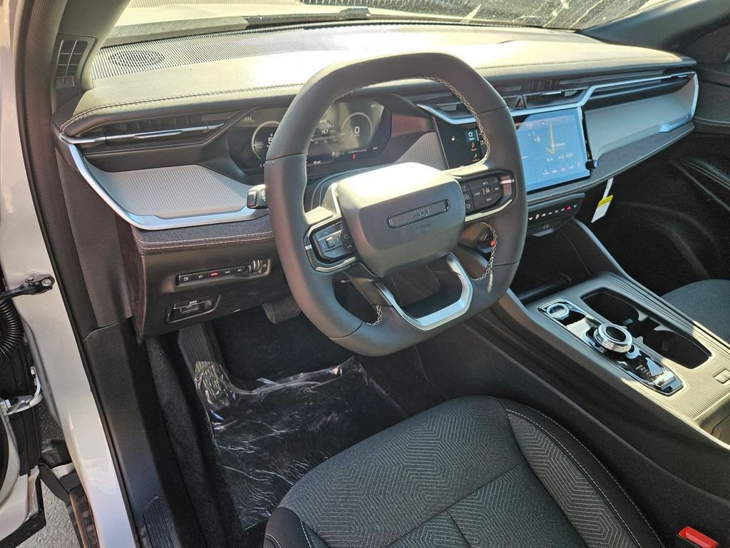 New 2026 Silver Zynith Clearcoat Jeep Laredo image 13