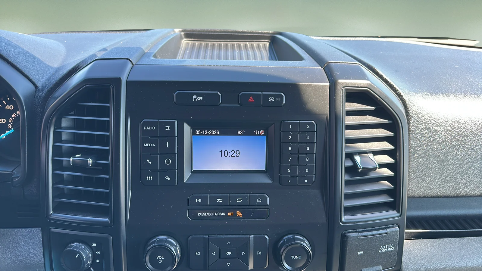 Used 2019 White Ford XL image 11