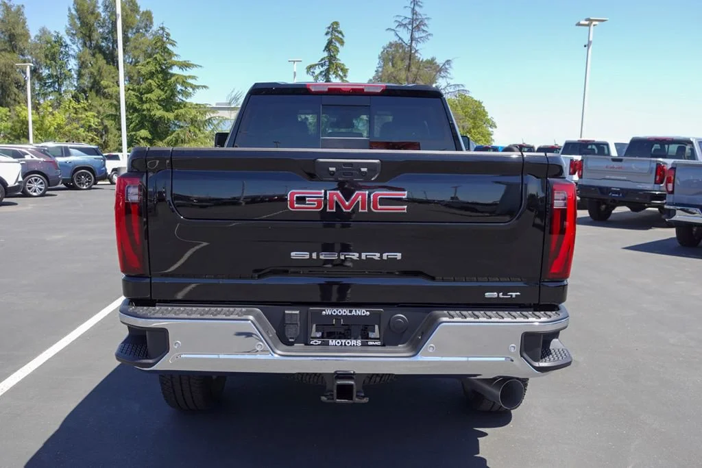 2025 GMC Sierra 2500HD SLT - Photo 10