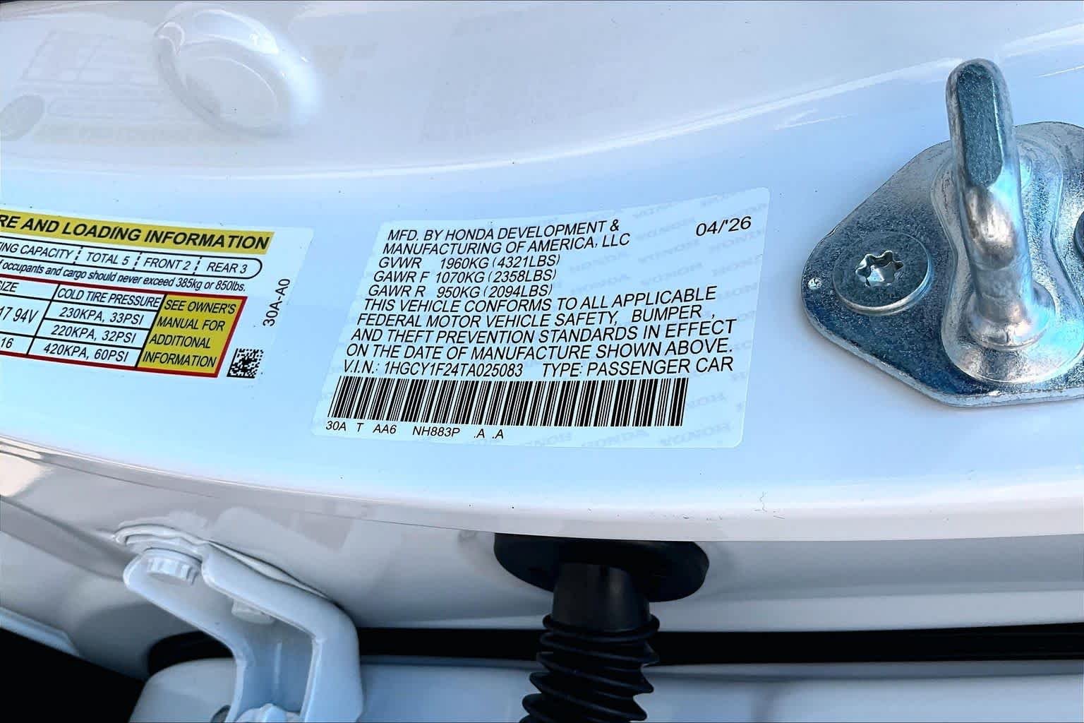 New 2026 Platinum White Pearl Honda LX image 19