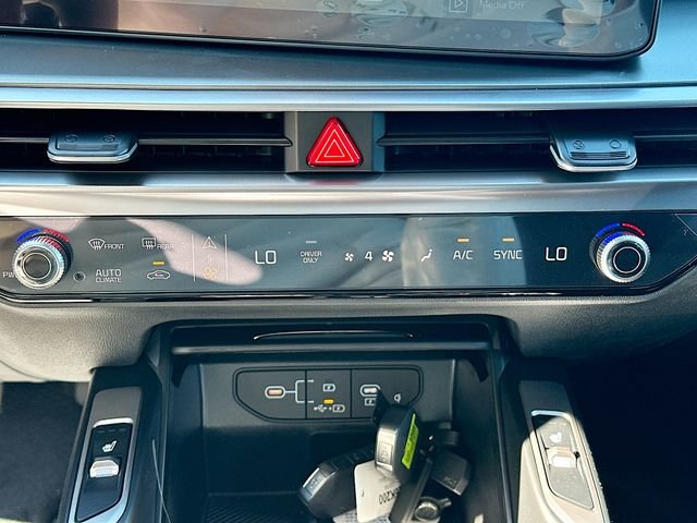 2026 Kia Sorento EX Hybrid - Photo 16