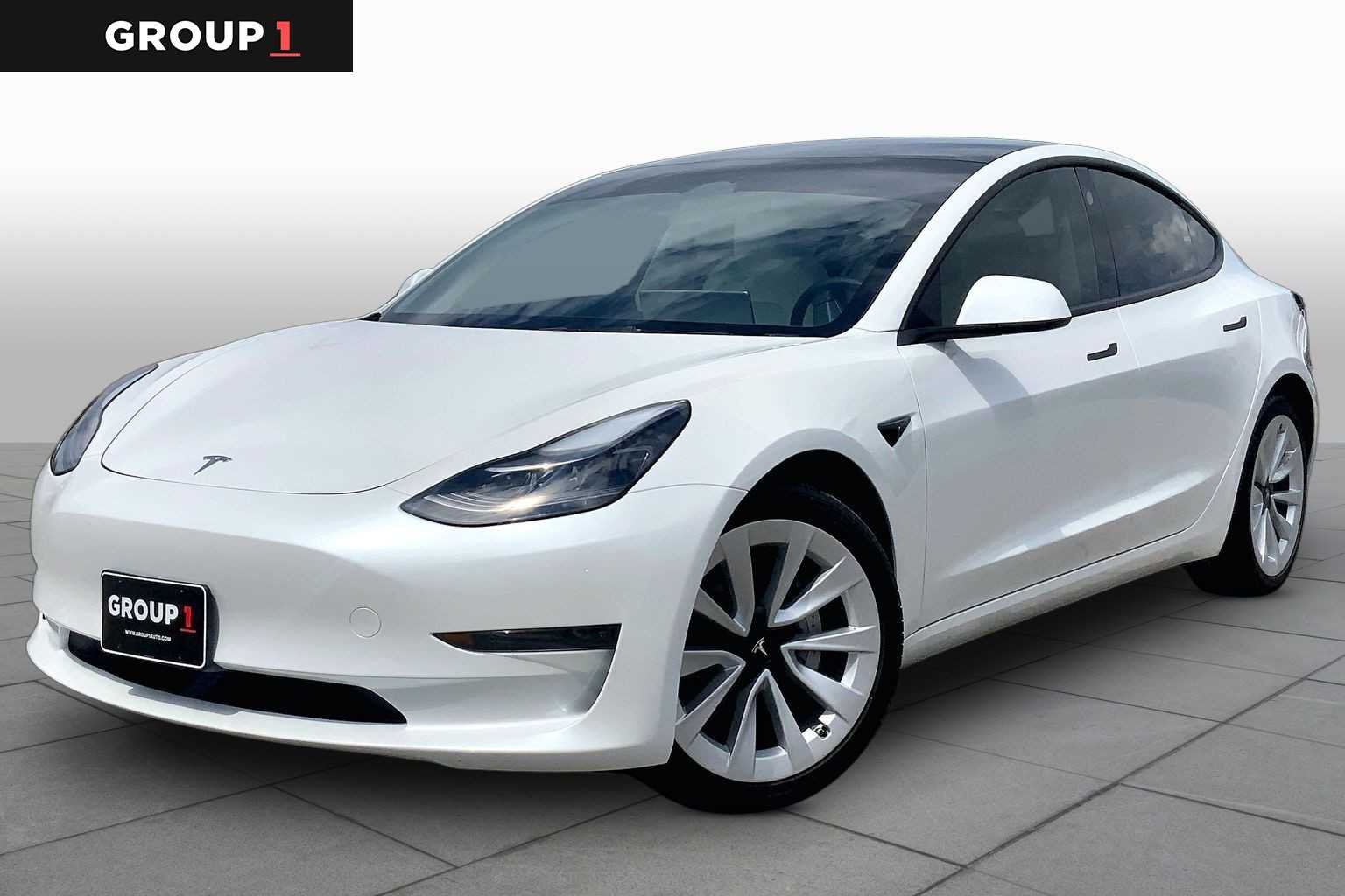 Pre-Owned 2023 Tesla Model 3