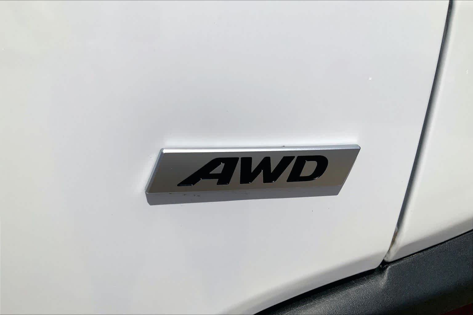 Used 2021 Lunar White Hyundai SEL image 10