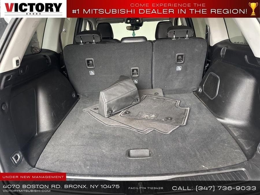 Used 2023 Silver Jeep 4xe image 16