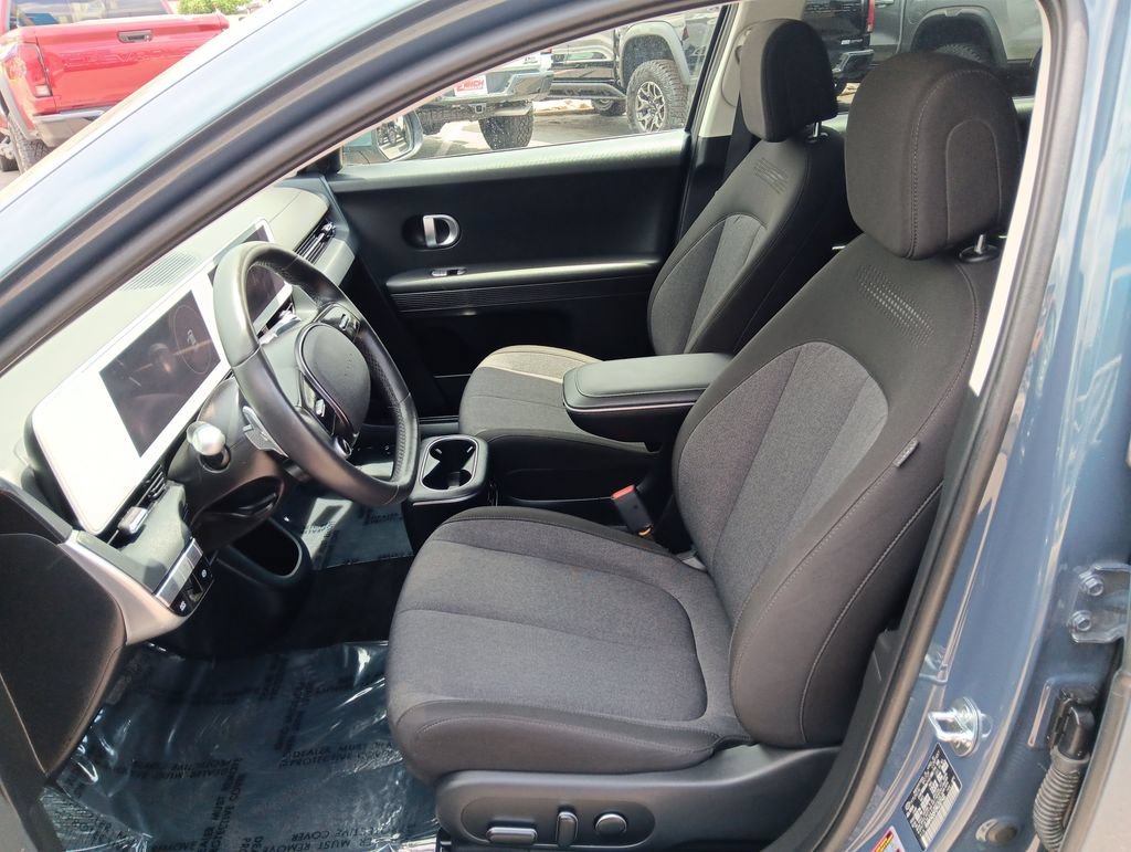 Used 2024 Digital Teal Hyundai SEL image 9