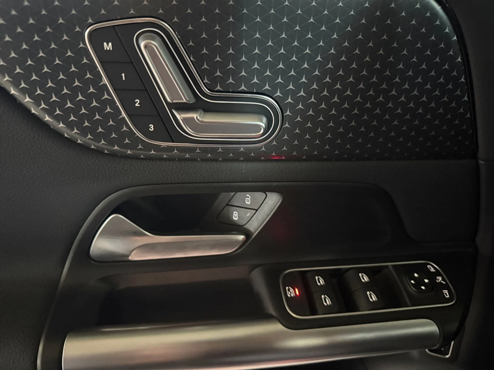 Certified Used 2025 Black Mercedes-Benz GLA 250 image 17