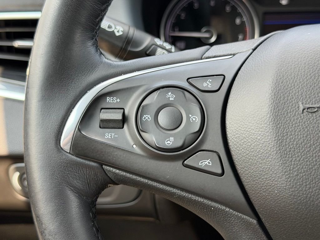 Used 2020 White Buick Premium Group image 27
