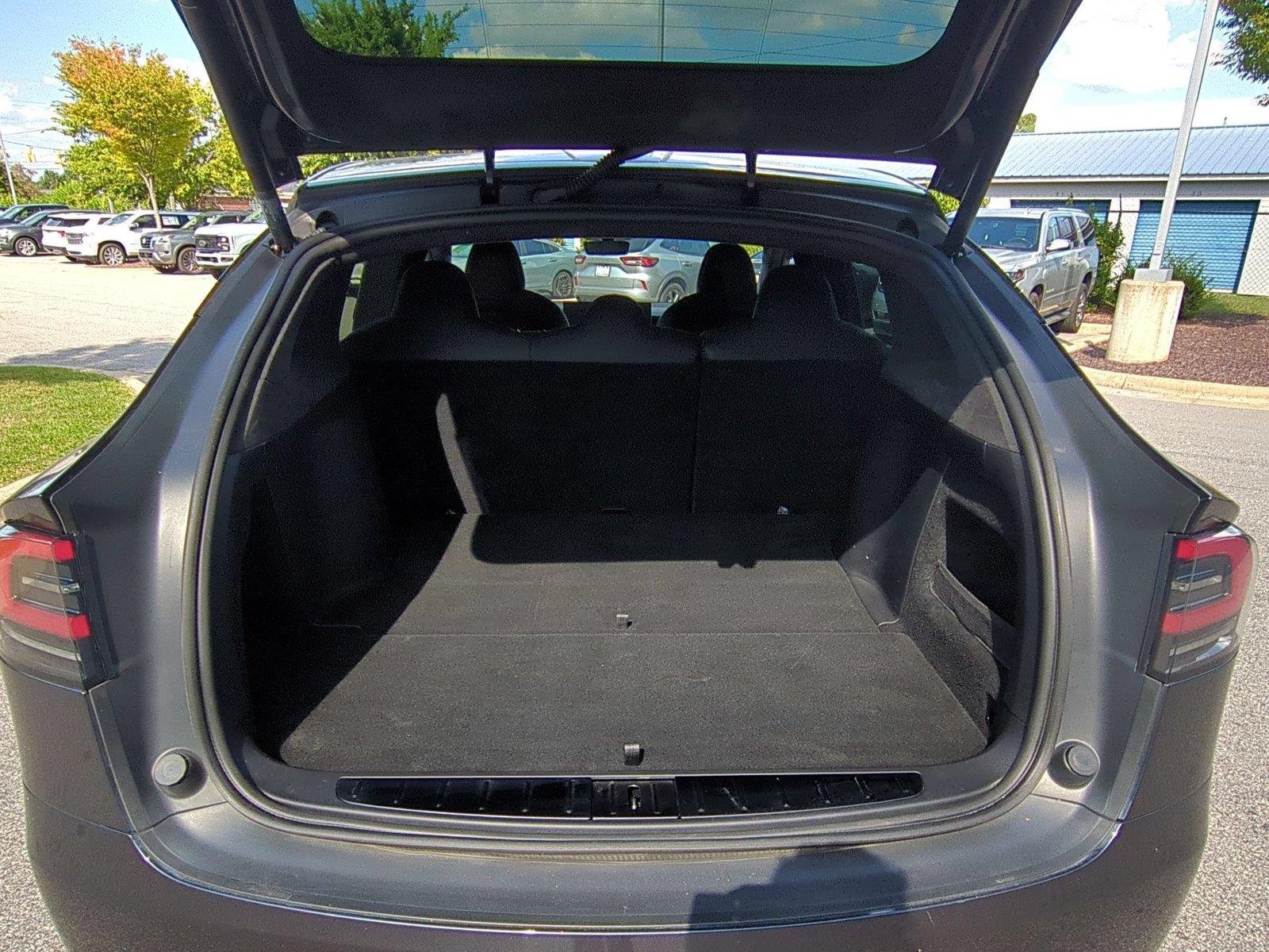 Used 2024  Tesla  image 31