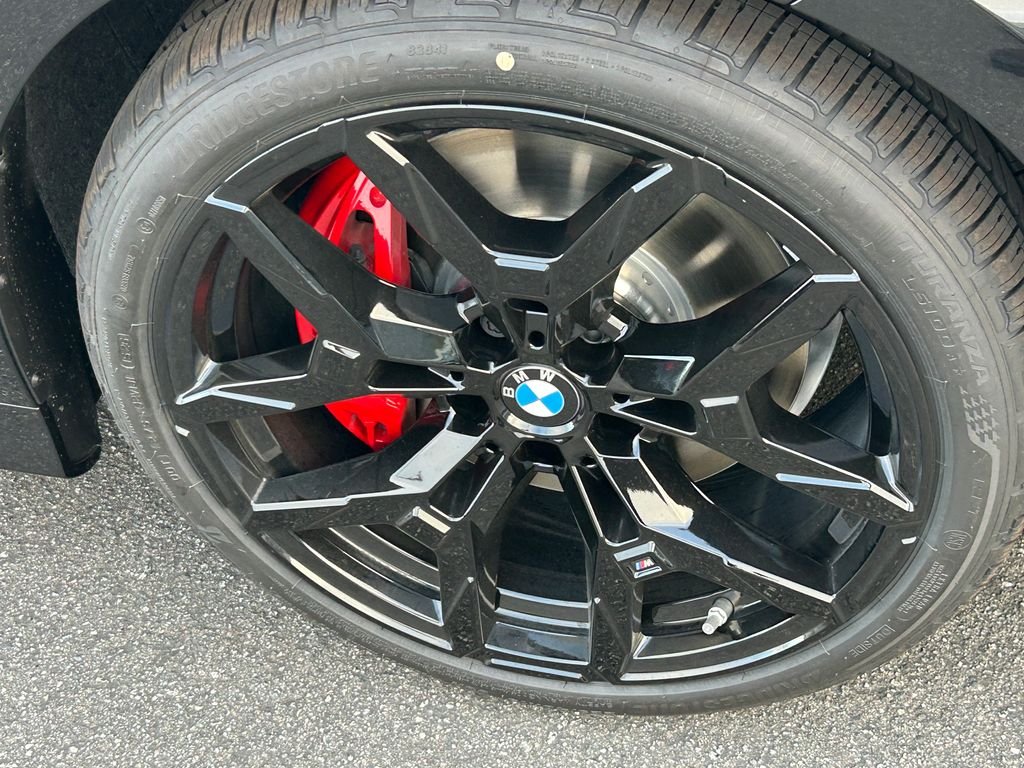 New 2026 Black Sapphire Metallic BMW 330i image 3
