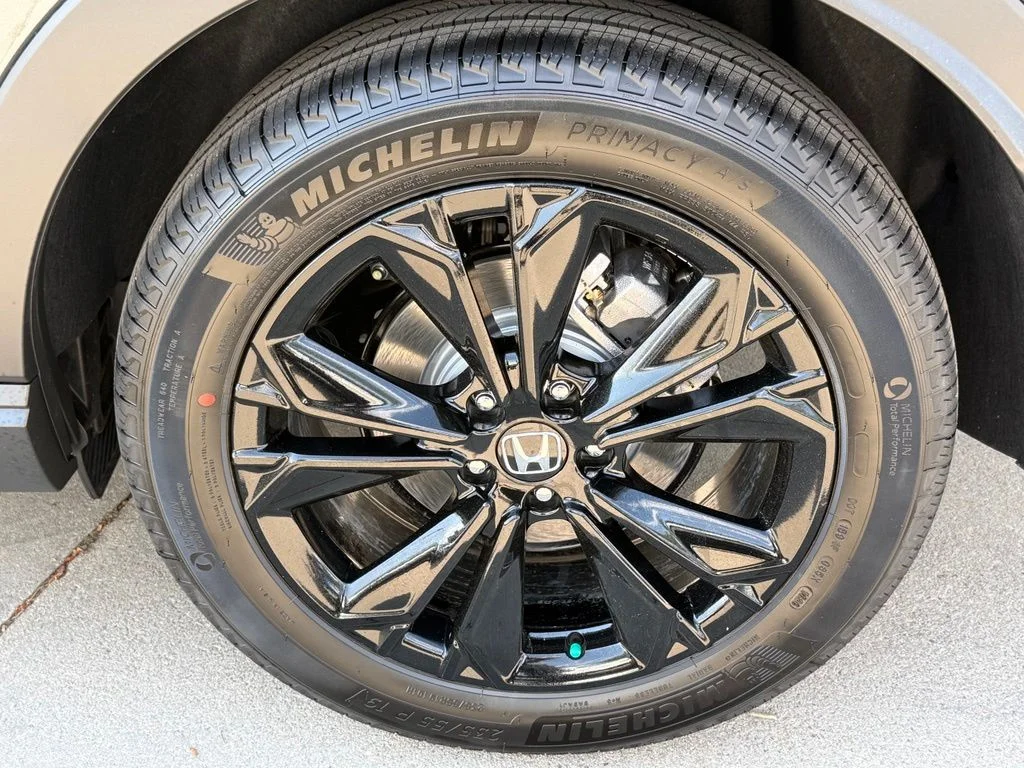 Certified Used 2026 Meteorite Gray Metallic Honda Sport Touring image 12