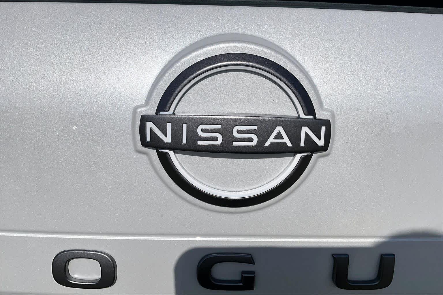 New 2026 Everest White Pearl TriCoat Nissan SV image 8