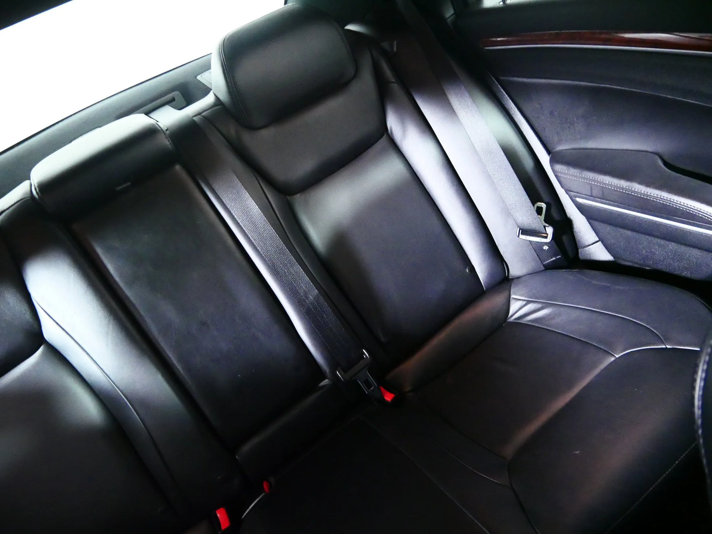 Used 2014 Granite Crystal Metallic Clearcoat Chrysler  image 14