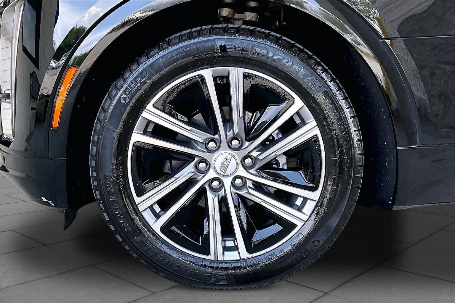 Used 2025 Stellar Black Metallic Cadillac Luxury image 11