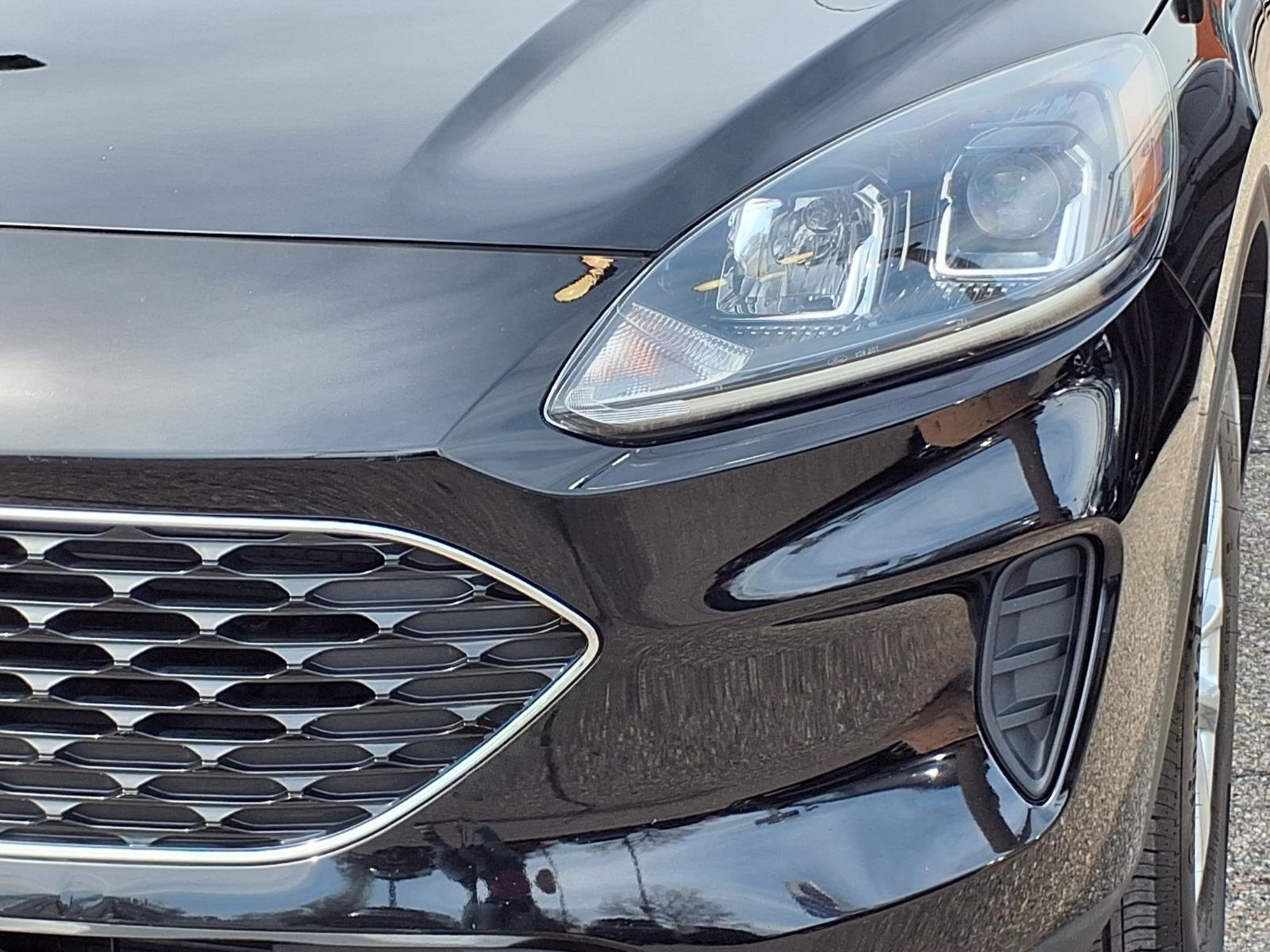 Certified Used 2021 Agate Black Metallic Ford SE image 30