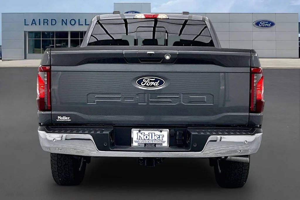 New 2026 Gray Metallic Ford XLT image 4