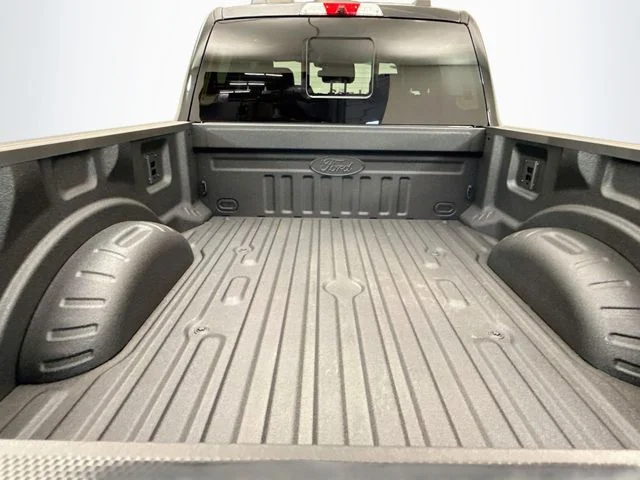 New 2027 Agate Black Metallic Ford F-250® Lariat® image 27