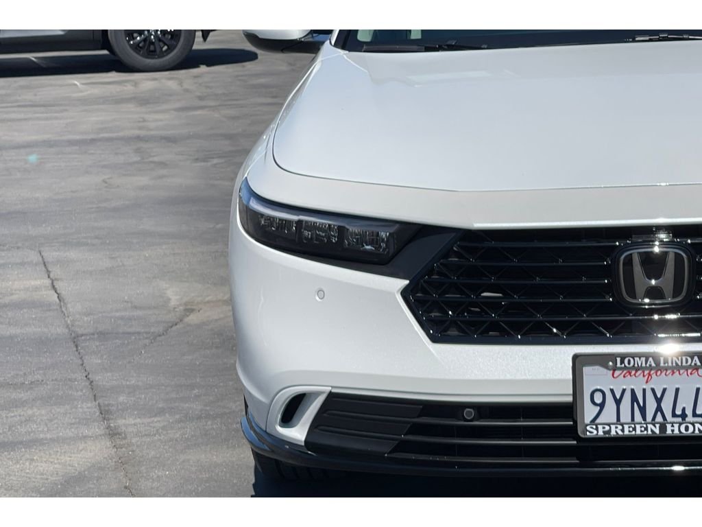 Used 2026 Platinum White Pearl Honda EX-L image 45