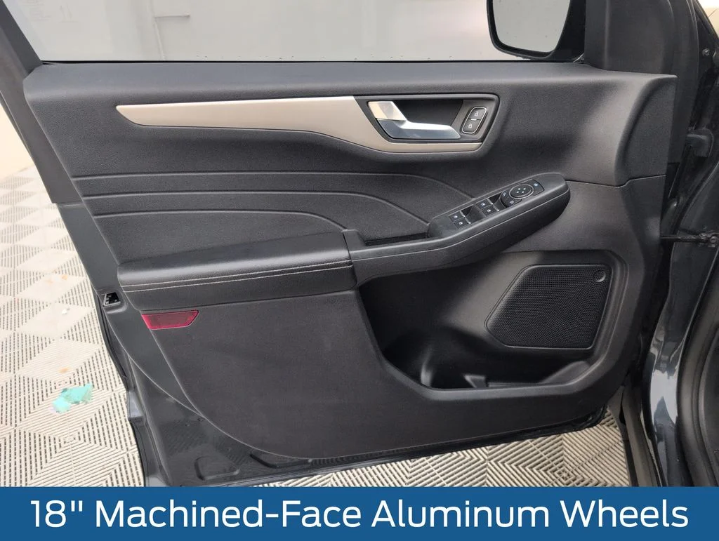 Certified Used 2022 Blue Ford SEL image 30