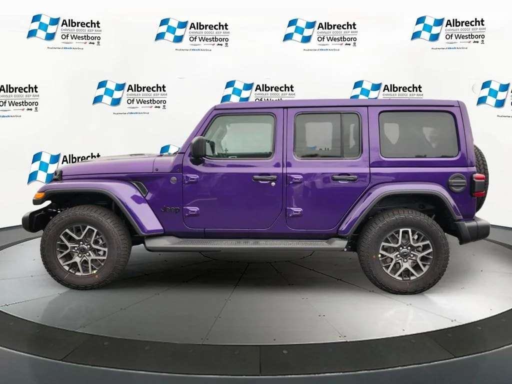 New 2026 Reign Exterior Paint Jeep Sahara image 2