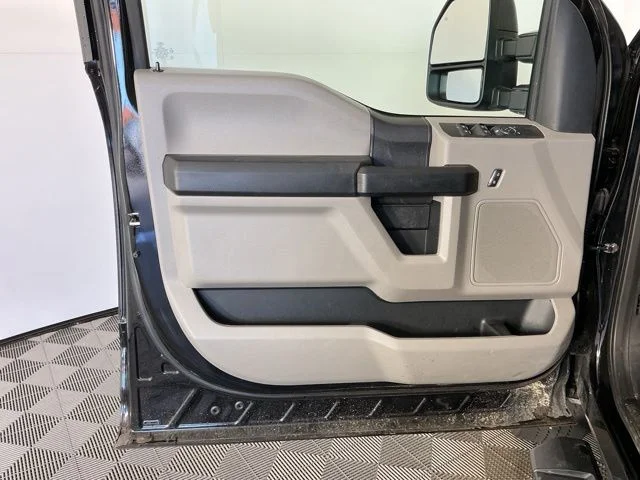 Used 2019 Black Ford XL image 7