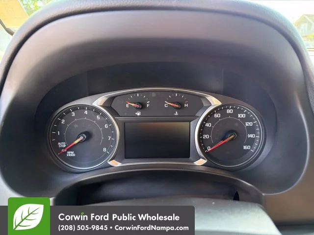 Used 2021 Summit White GMC  image 20