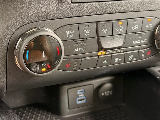 Used 2022 Black Ford Outer Banks image 27