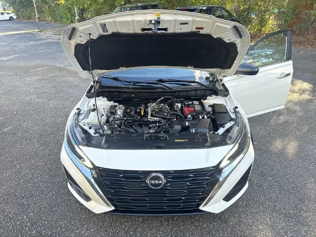 Used 2025 White Nissan 2.5 SV image 29