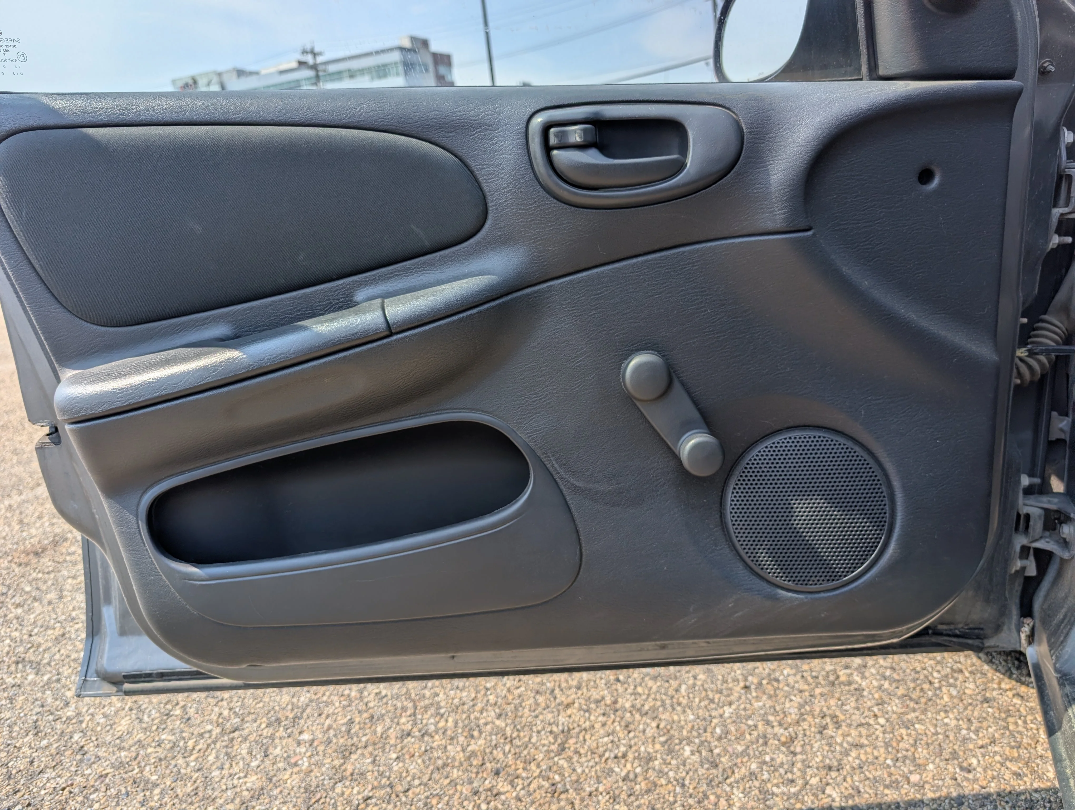 Used 2005 Mineral Gray Metallic Dodge Base image 15