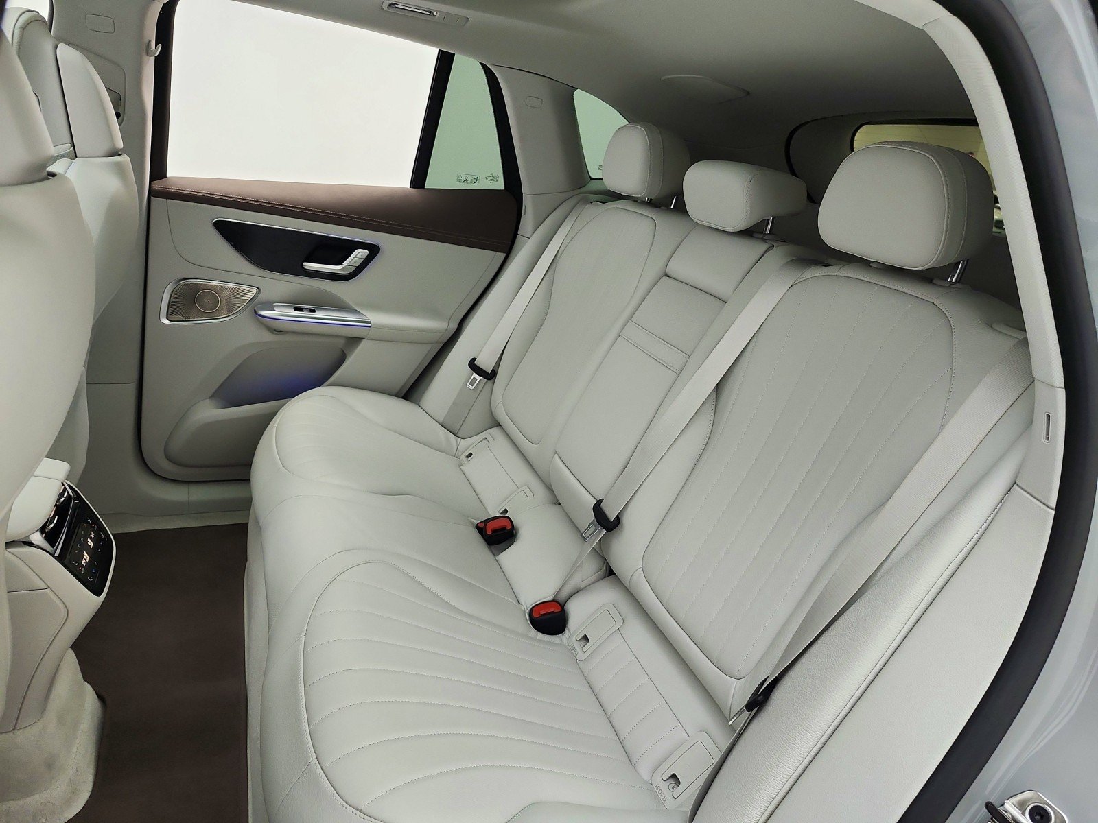 Certified Used 2023 MANUFAKTUR Alpine Grey Mercedes-Benz EQE 500 4MATIC® SUV image 16