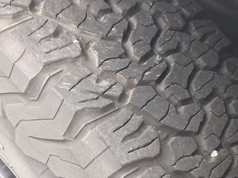 Used 2022 Silver Zynith Clearcoat Jeep Unlimited Rubicon image 11