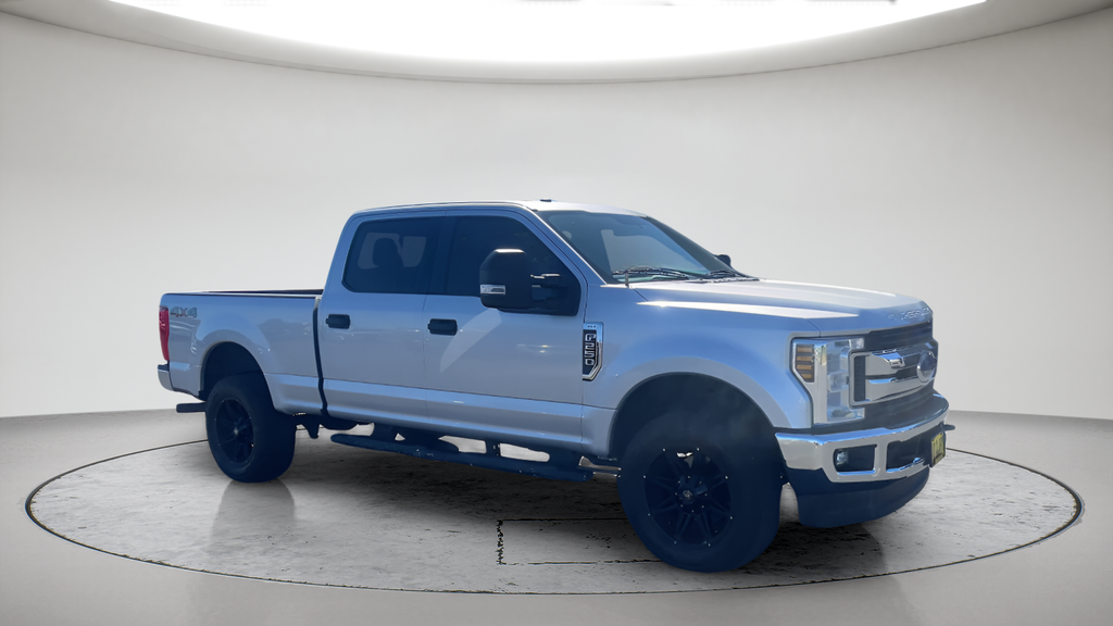 Used 2018 Silver Ford XLT image 7
