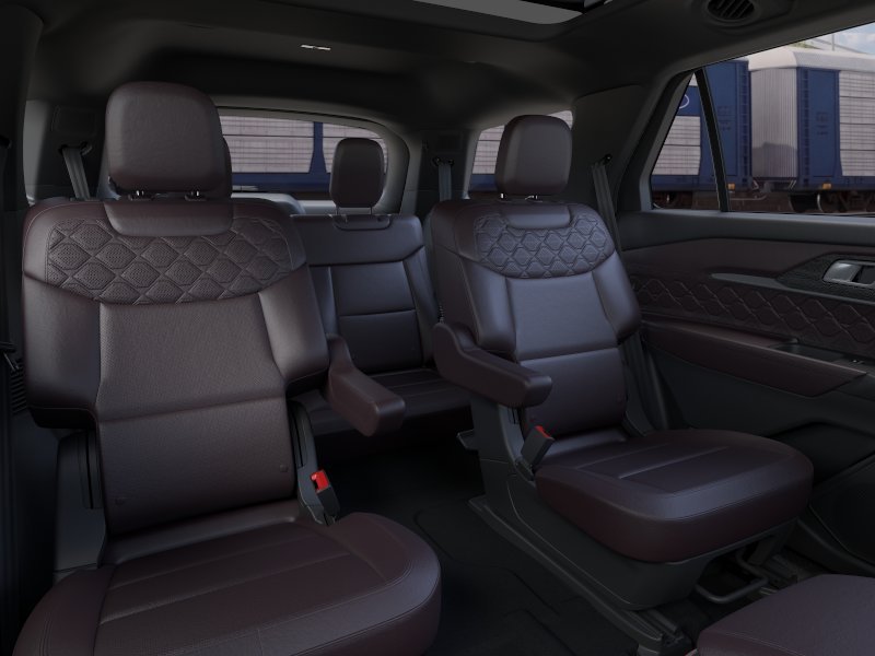 New 2026 Star White Metallic Tri-Coat Ford Platinum image 36