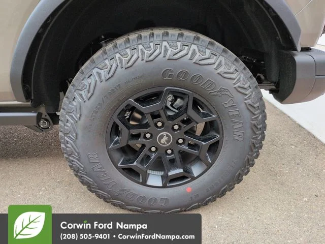 New 2026 Gray Ford Badlands image 31