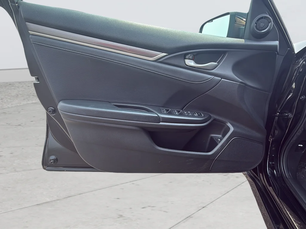 Certified Used 2020 Black Honda EX-L image 24