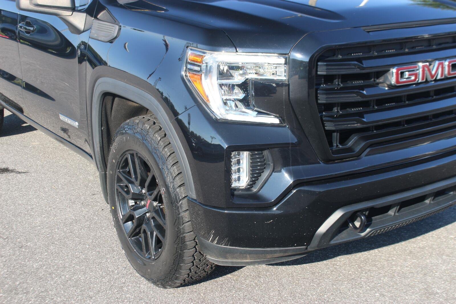 Used 2020 ONYX BLACK GMC Elevation image 9